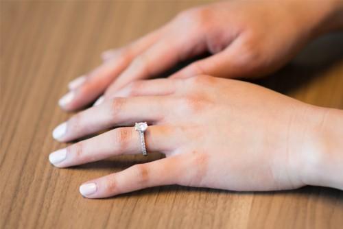 Diemond ring